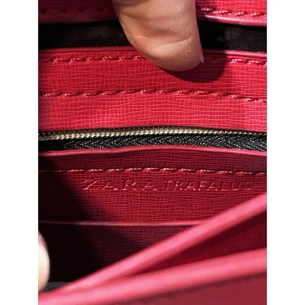 Zara Trafaluc red crossbody purse 8 x 6 x 2.25 faux leather attached twilly